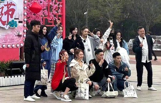 蔡少芬|离开了滤镜镁光灯,33岁张雨绮跟47岁蔡少芬原来长这样