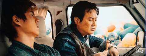 尹正|35岁尹正胖成发面馒头，三层下巴堆满脖颈，网友说他的焖菜不可靠