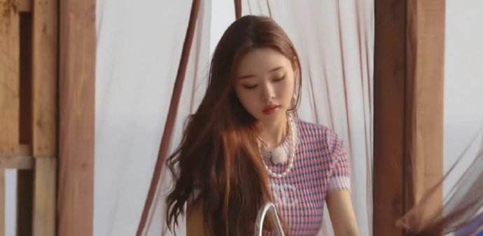 |可爱在性感面前不堪一击？性感吊打清纯？