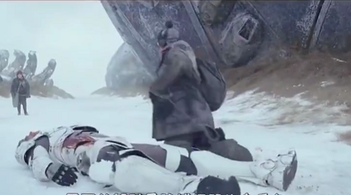 纳米 《环太平洋》：天灾人祸面前，只要人类团结一心，就能克服困难