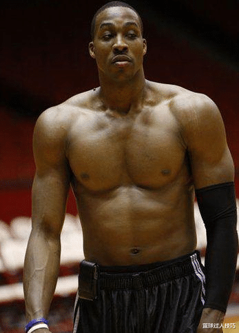 布雷克·格里芬|NBA球員強(qiáng)壯的胸肌：霍華德大塊胸肌如充氣，格里芬體型完美