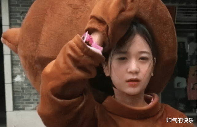 董明珠|22岁身价赶超董明珠？23岁坐拥78亿资产，张曼如的骗术究竟有多强