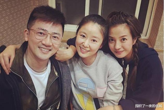苏有朋|苏有朋首晒与妻子幸福照，身价50亿，颜值不输赵薇林心如！