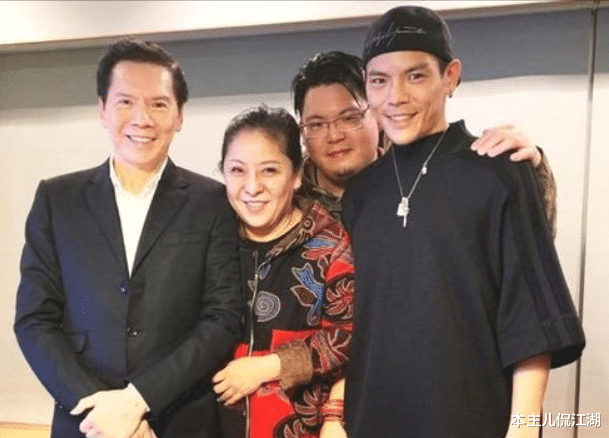 向华强|向佑大闹东莞太子酒店，向华强和“地头蛇”谈判，才将儿子救回来