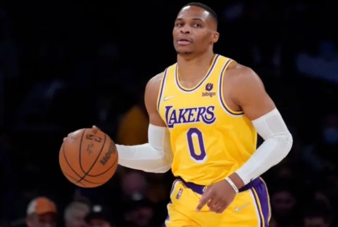 威斯布鲁克|34＋7＋2＋2！感谢浓眉，感谢威少，你们逼出了NBA又一神迹