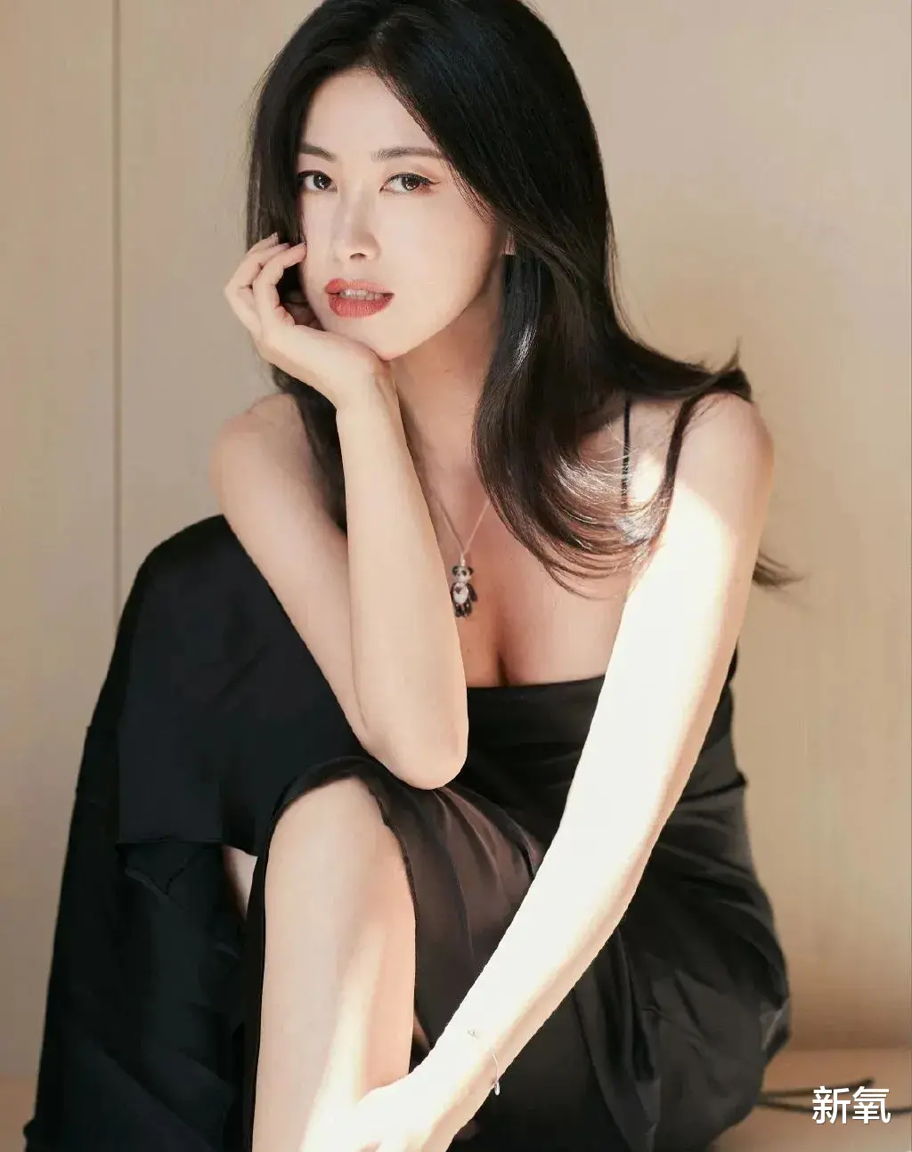 朱珠|所有人都讨厌她，却又都想拥有她的脸...