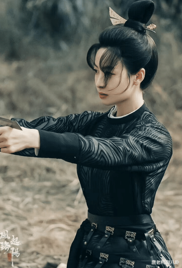 金鹰女神|荣获金鹰女神却惹争议，新剧又被女二艳压，演技也被质疑