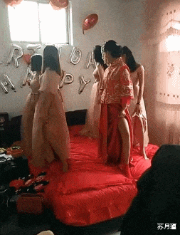 苏月瑾 “新来的电工，已经站这一个多小时了，他怎么了？”哈哈哈