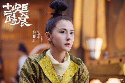 热依扎|穿衣豪放，剧组拍戏哺乳，热依扎果真奇女子