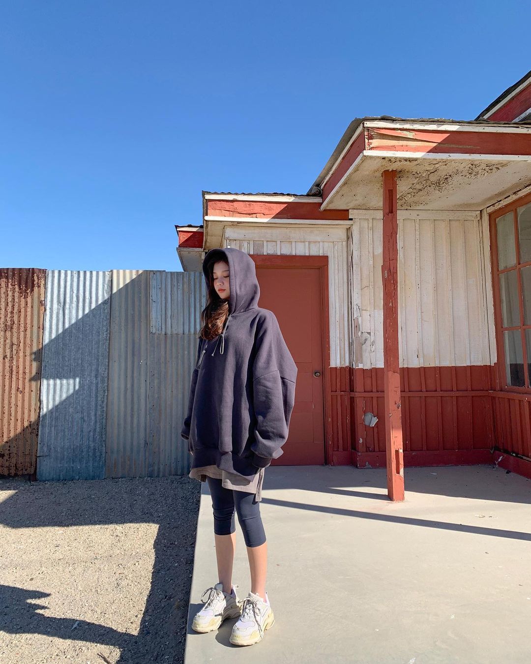 Fashion课代表 身材平平的女人，学学这几套秋季时尚搭配，五短身材也穿出好气质