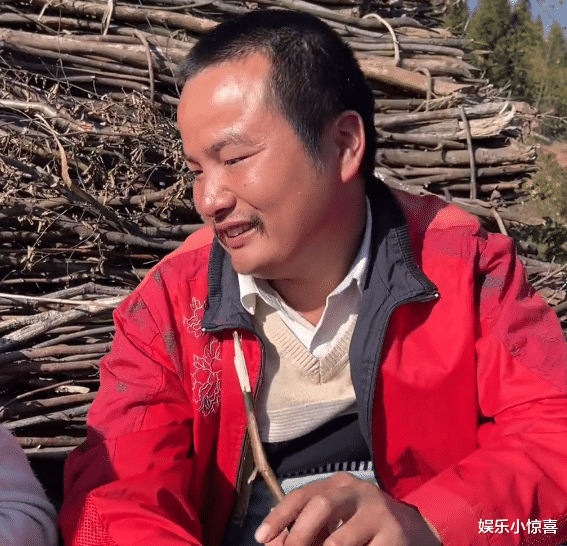 斛珠夫人|牛爱芳被曝耍大牌，粉丝去见他连门都不让进，网友：谁给你的勇气