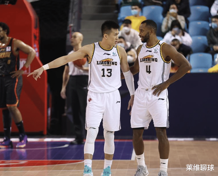 廣廈|孫銘徽半場11助攻，雙塔飆43+7！廣廈成最大黑馬，實(shí)力不比遼粵差