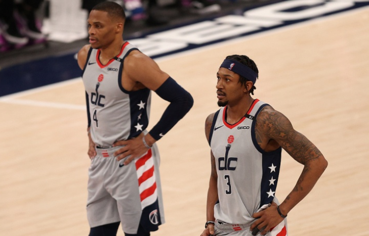 比爾|比爾點名痛批勇士悍將：閉上你的臭嘴！球迷一邊倒支持