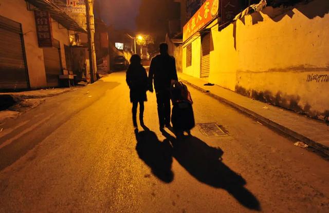 中年女同学自留地 “五一打好招呼去舅舅家，却吃了闭门羹”：那些热脸贴冷屁股的亲戚