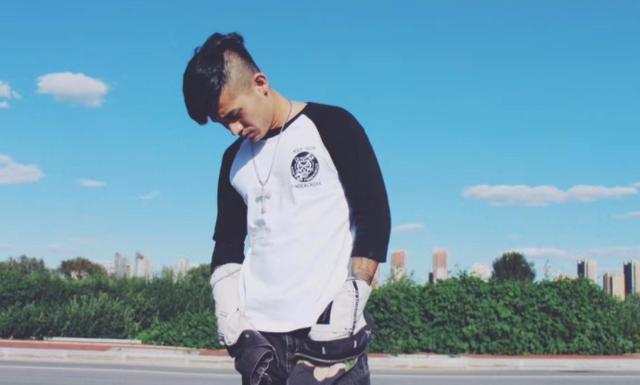 仙洋|网红仙洋“出狱闹剧”谜底被揭开，徒弟直播间公开道歉，承认炒作