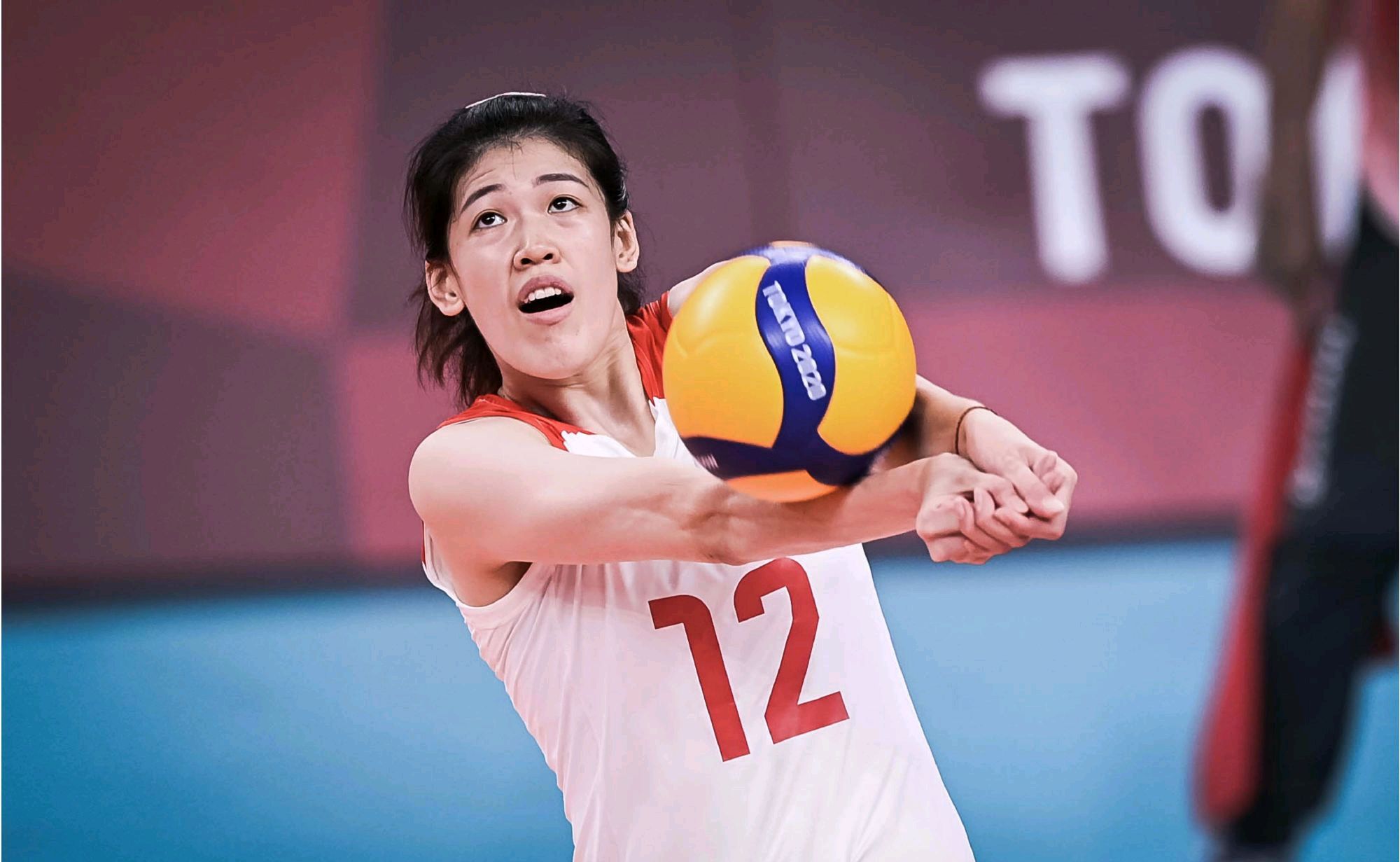 女排|风波又起！中国女排再次传来坏消息，这次就算郎导回归都无力回天