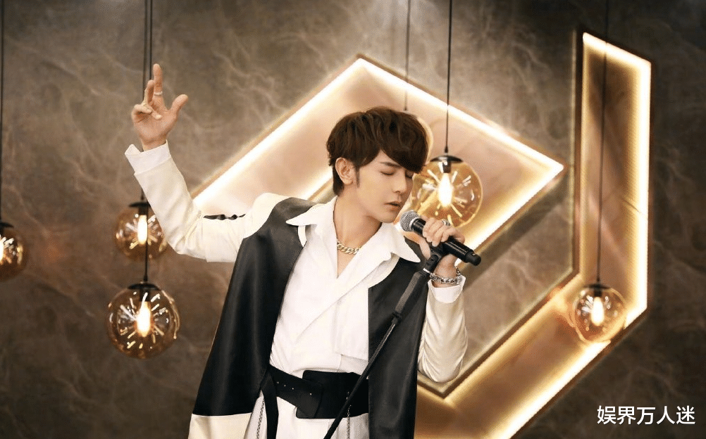 汪东城|炒作还是真的困了？汪东城直播时睡觉，被网友怒批不敬业