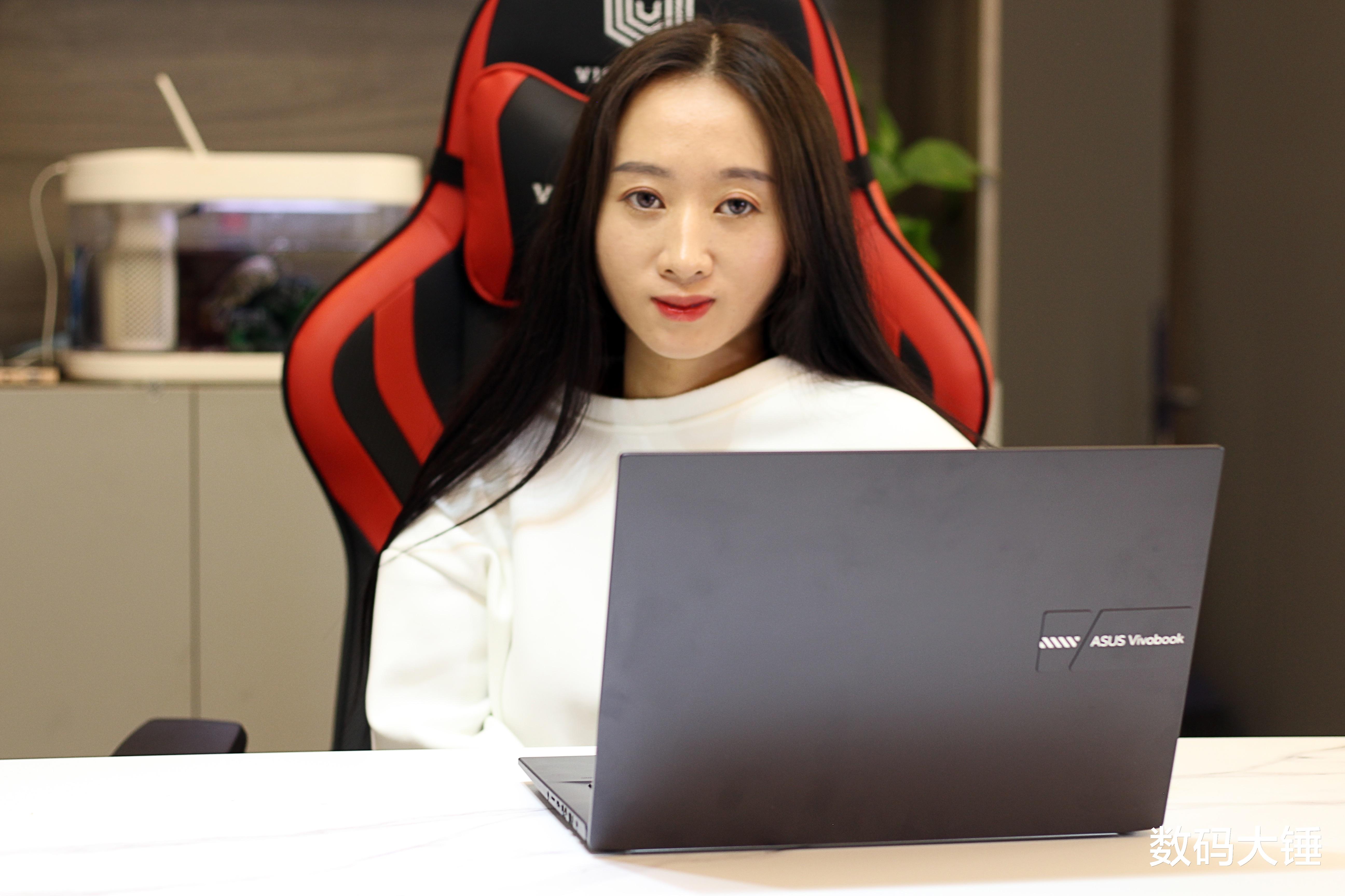 志高空调|屏幕、轻薄、性能共存,5000元档华硕无畏Pro 14 酷睿版轻薄本体验