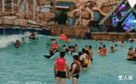 美人阁 小哥家里有矿啊，轮胎不要钱吗？哈哈哈