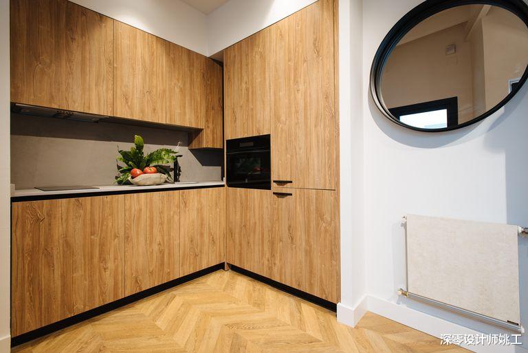 看了这个简约的122㎡复式，原木和黄色的渲染，领略到大自然的魅力