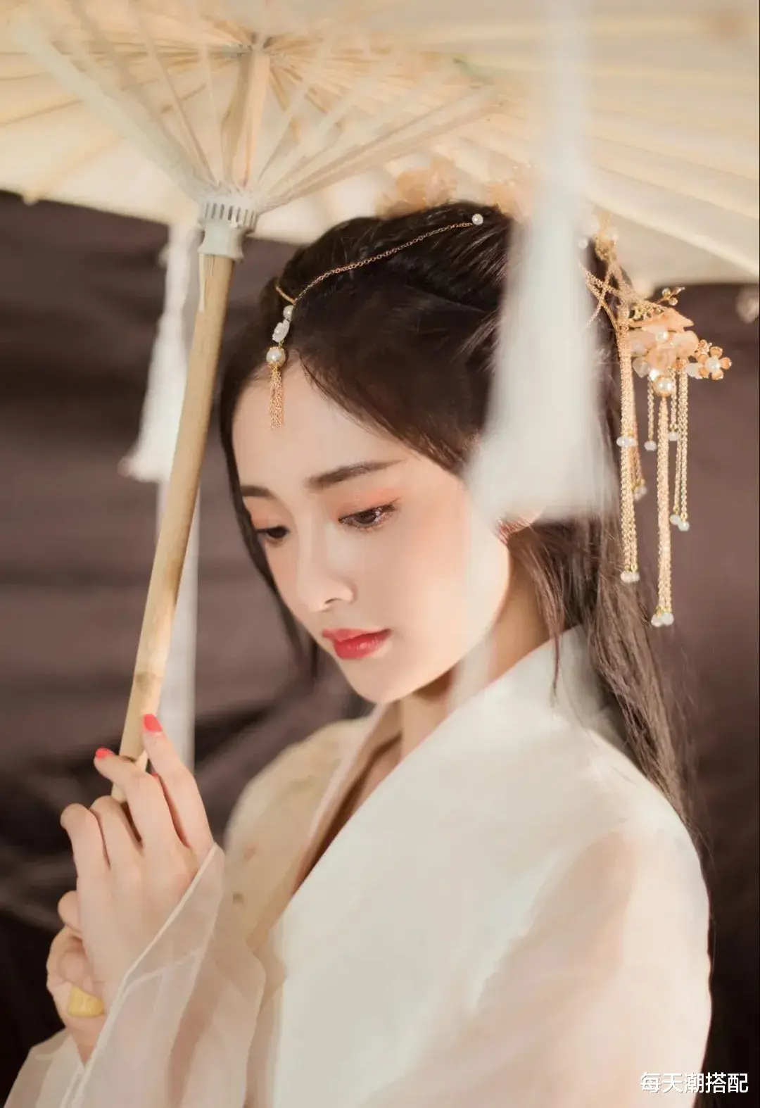 每天潮搭配|初秋第一条爆款裙，谁看了不说一句绝！