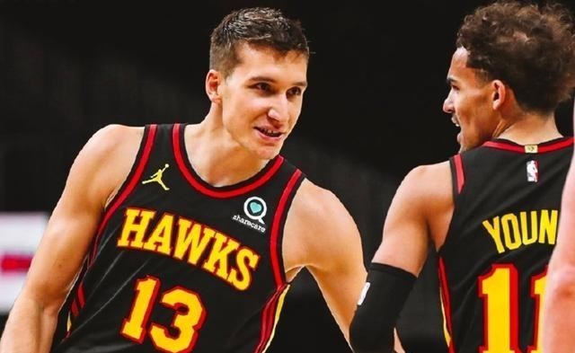 老鹰队|124-128爆冷，东部第1倒下，最多落后26分，杨少侠35+10大帝空砍