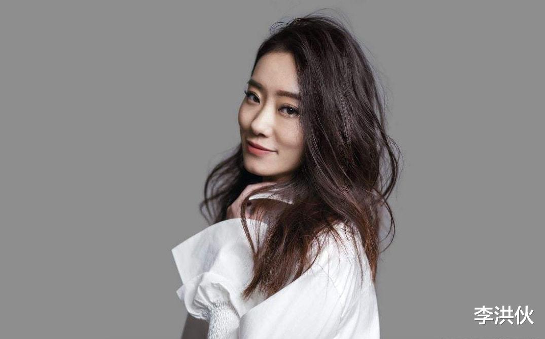 张小斐|张小斐摘得金鸡影后，昔日小透明如今大影后，孙茜评论区已沦陷