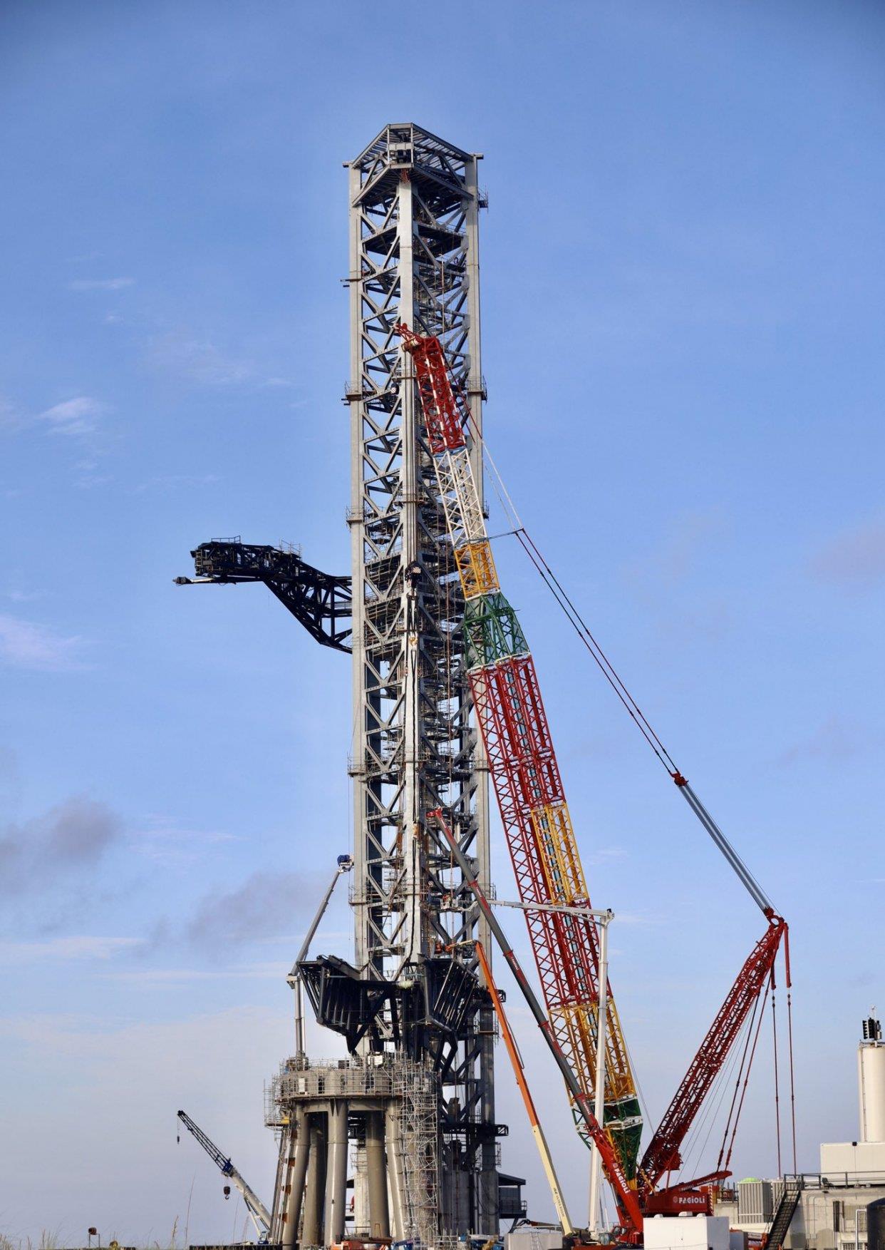 马斯克表示,如果一切顺利,SpaceX计划在下个月发射“星际飞船”