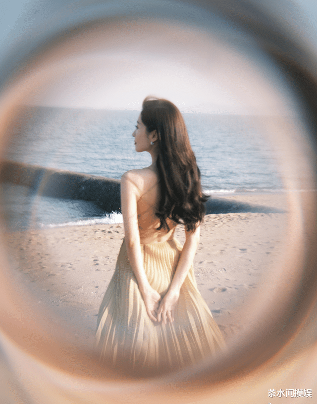 刘浩存|金鸡开幕:张子枫斜方肌明显,刘浩存戴69万元珠宝,刘敏涛惊艳