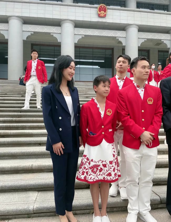 全红婵|恭喜全红婵！入选2021年央视春晚名单又收喜讯，红姐还有大惊喜