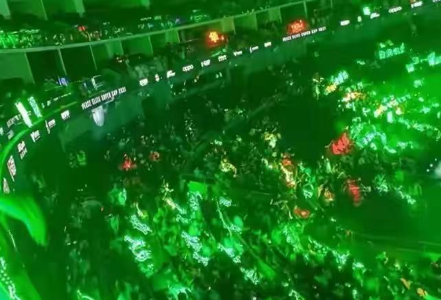 王一博|真是一波未平一波又起，王一博又出来添乱，网友：喜欢“绿”？