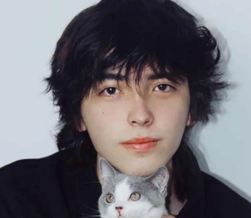 学霸|“清华第一美少年”爆红，中俄混血神颜，还是顶级学霸，网友：