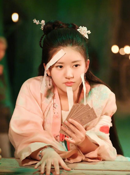 赵露思|7月份公认最火女演员：赵露思仅第9，杨幂第6，榜首公认颜霸