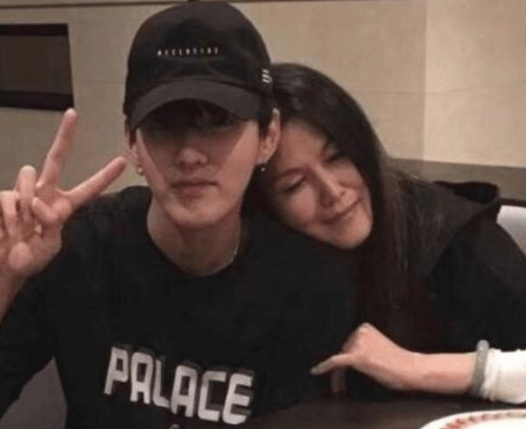 吴亦凡|传吴亦凡拘留被殴打，该视频被卖6.66元，网友：看了真是爽