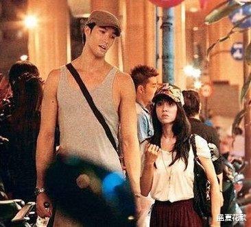 蔡依林|当年锦荣与蔡依林已经谈了五年恋爱，锦荣向蔡依林求婚时，拿出一份协议