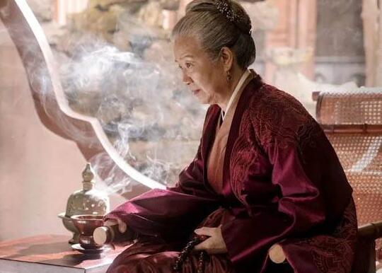 知否知否应是绿肥红瘦|知否: 难怪盛老太太坚决不改嫁，你看盛紘刚被收养时悄悄说了啥?