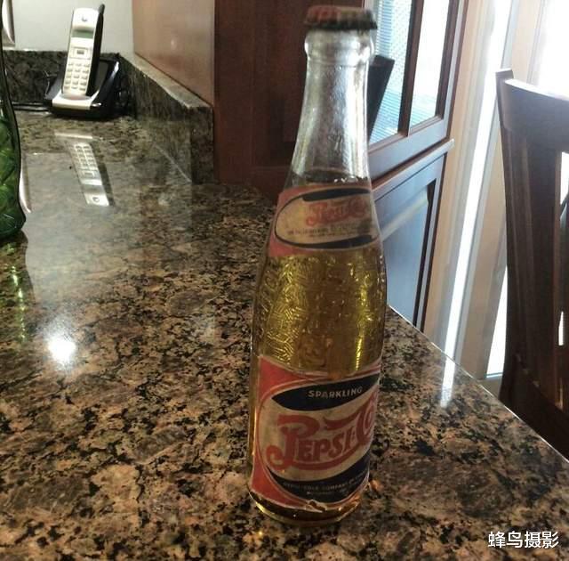 25张罕见的照片,水滴用700年把岩石砸出坑,时间却奈何不了基因