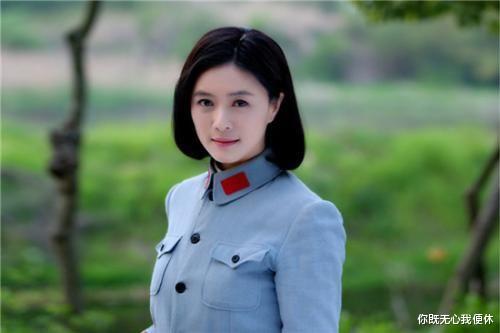 田海蓉|为富豪丈夫守寡12年之久，曾是“收视率女王”，今44岁身价过亿充满韵味