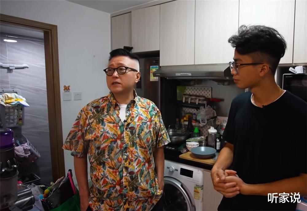 听家说|香港24岁蓝领小哥住19㎡村屋：在蜗居内生活2年，1室1厅实在逼仄