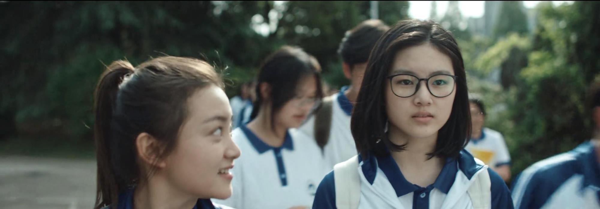 大叔论情感 《八角亭谜雾》首播反馈不佳，郝蕾身材被吐槽，前两集剧情太凌乱