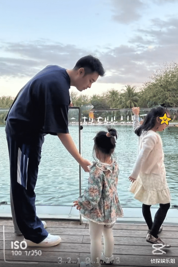 陈赫|陈赫晒父女合照为小儿女庆生，安安和妹妹长势喜人，张子萱未出镜