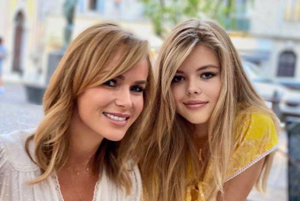 霍莉|阿曼达15岁女儿神似性感女神霍莉 模特公司争抢 妈妈忧学业立家规