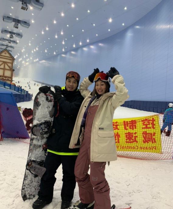 梁汉文|梁汉文回忆陪妻子抗癌过程：戴假发哄妻开心，怕曝光病情影响治疗