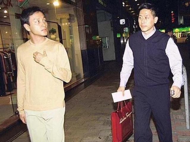 孙俪|当年张国荣遗体送进火化炉，五分钟化为灰烬，挚爱唐鹤德哭晕过去