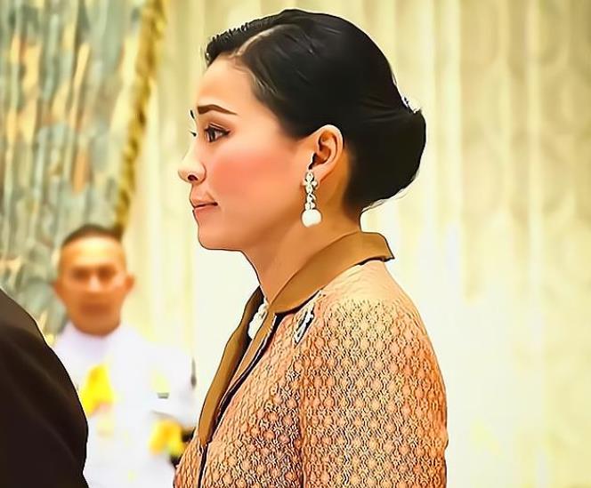 焕焕星座|苏提达身陷囹圄已成定局,团聚子嗣无法回归,远离王室淘汰出局