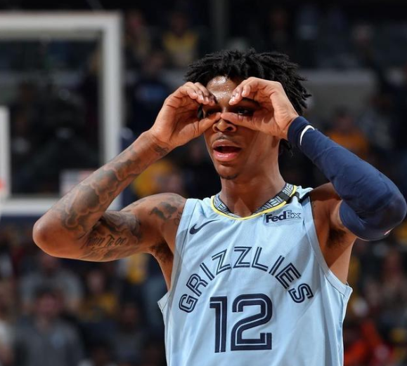 钛白粉 马刺三方交易波神方案，湖人换来中国球员签约权，灰熊骑士要裁员