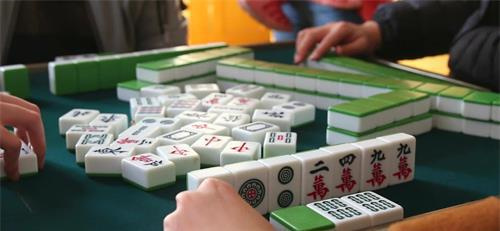 江西女子跟包工头同居,因睡觉时的一句梦话,女子竟持刀将其碎尸
