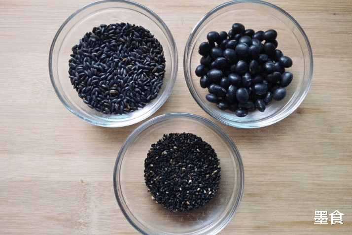 黑豆|不喜欢化妆的女性，建议多吃食物，秒杀化妆品，越吃越美