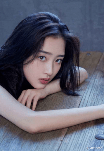 00后|00后小花强势“洗牌”！新人肤白貌美崛起，顶级潜力股却翻车了