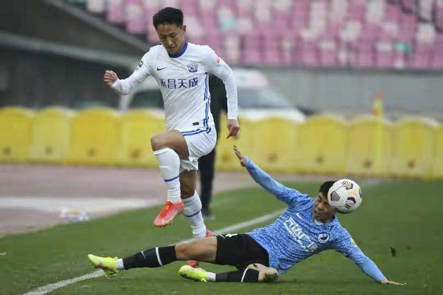 大连人队|大连人队4名U23球员得到锻炼 沧州雄狮队顺利完成保级